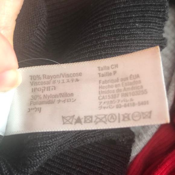 SOLD American Apparel Black Cropped Sweater - Picture 4 of 4